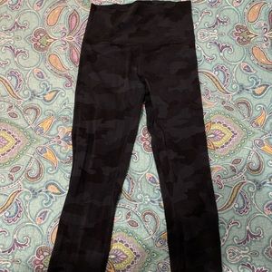 Lululemon Black Camo Align Leggings 25”